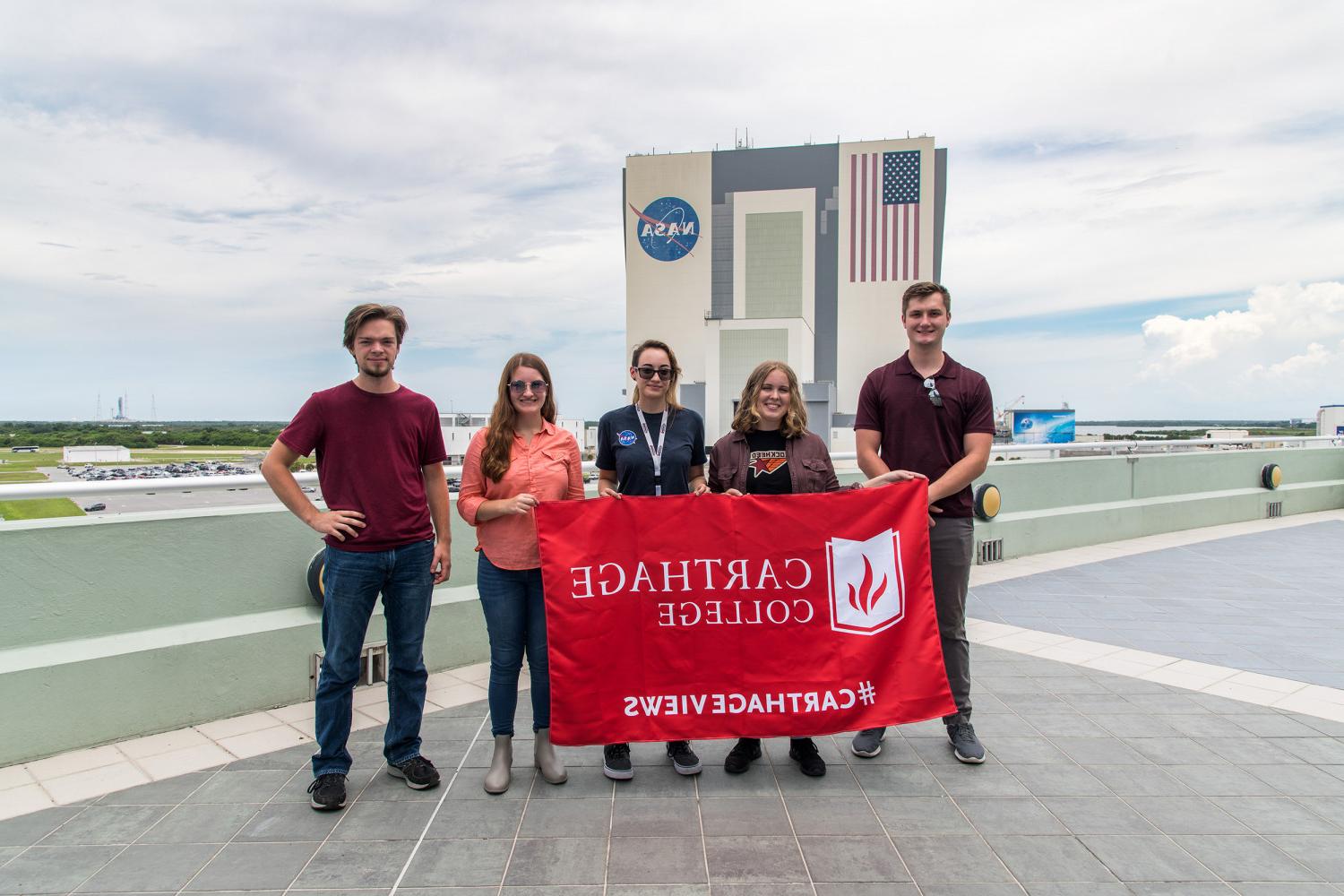Carthage Prof. Kevin Crosby and students at NASA